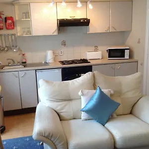 Point At One Rutland Gate Apartments, Wilton Parade Apartment